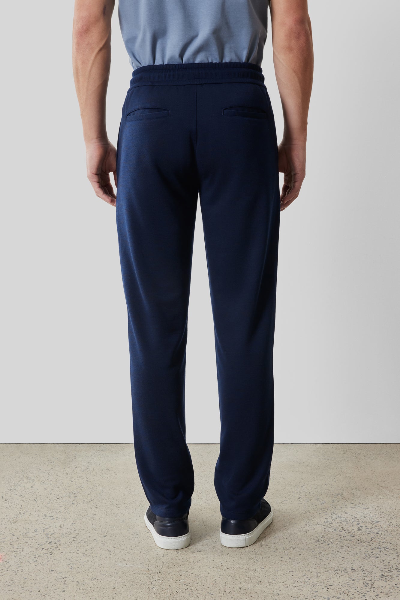 Pantalon jogger pour homme par Robert Barakett | RB61007 Kenji Bleu Nuit | Boutique Vvög, vêtements mode pour homme et femme