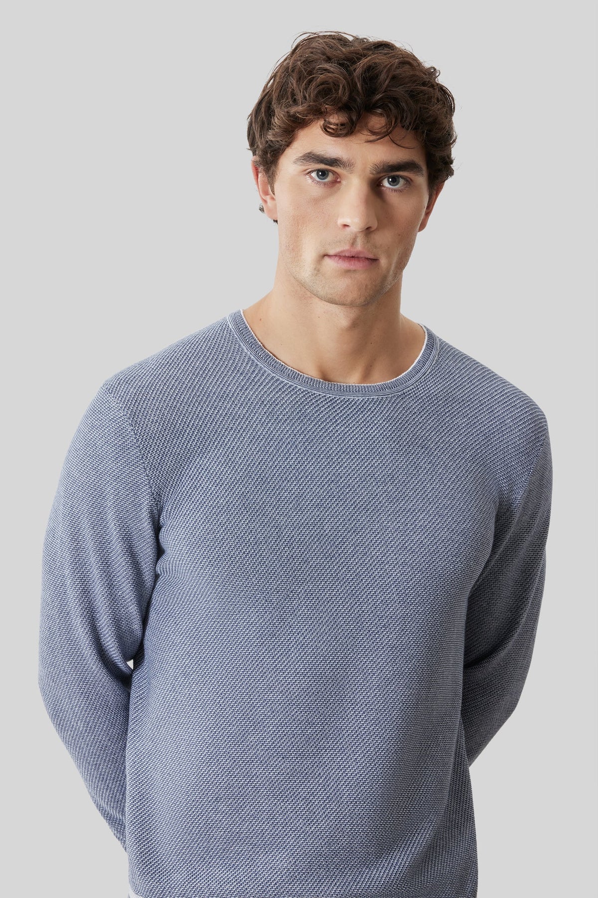 Chandail M.L. col rond pour homme par Robert Barakett | RB61154 Kaede Bleu Denim | Boutique Vvög, vêtements mode pour homme et femme