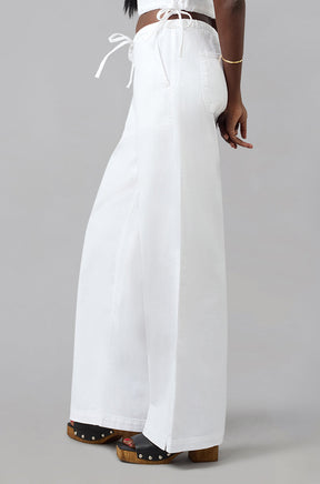 Pantalon pour femme par Lola Denim | REMY LOLA Blanc | Boutique Vvög, vêtements mode pour homme et femme