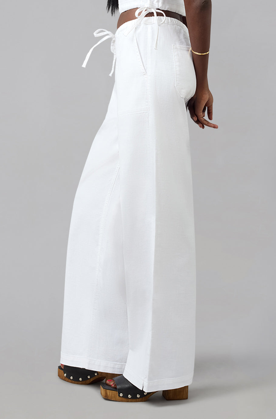 Pantalon pour femme par Lola Denim | REMY LOLA Blanc | Boutique Vvög, vêtements mode pour homme et femme