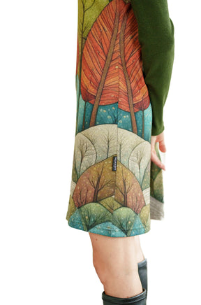 Rien ne se perd, tout se crée women's close side detail of multicolor illustrated long-sleeve dress with dark green sleeve
