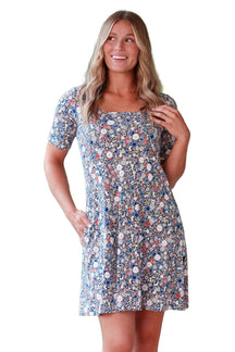 Robe pour femme par Rien ne se perd, tout se crée | Bellini Fleuri Kaki | Boutique Vvög, vêtements mode pour homme et femme