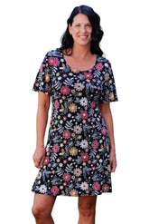 Robe pour femme par Rien ne se perd, tout se crée | Grenadine Floral | Boutique Vvög, vêtements mode pour homme et femme