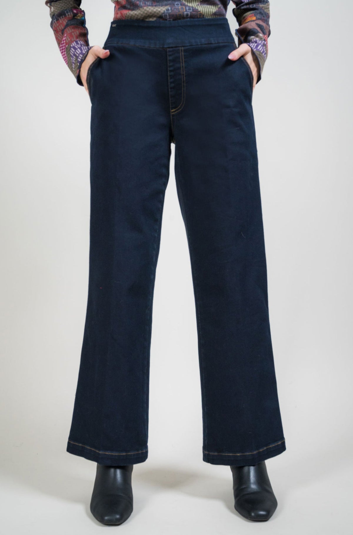 Pantalon pour femme par Lisette L | 1190 1114 Champagne | Boutique Vvög, vêtements mode pour homme et femme