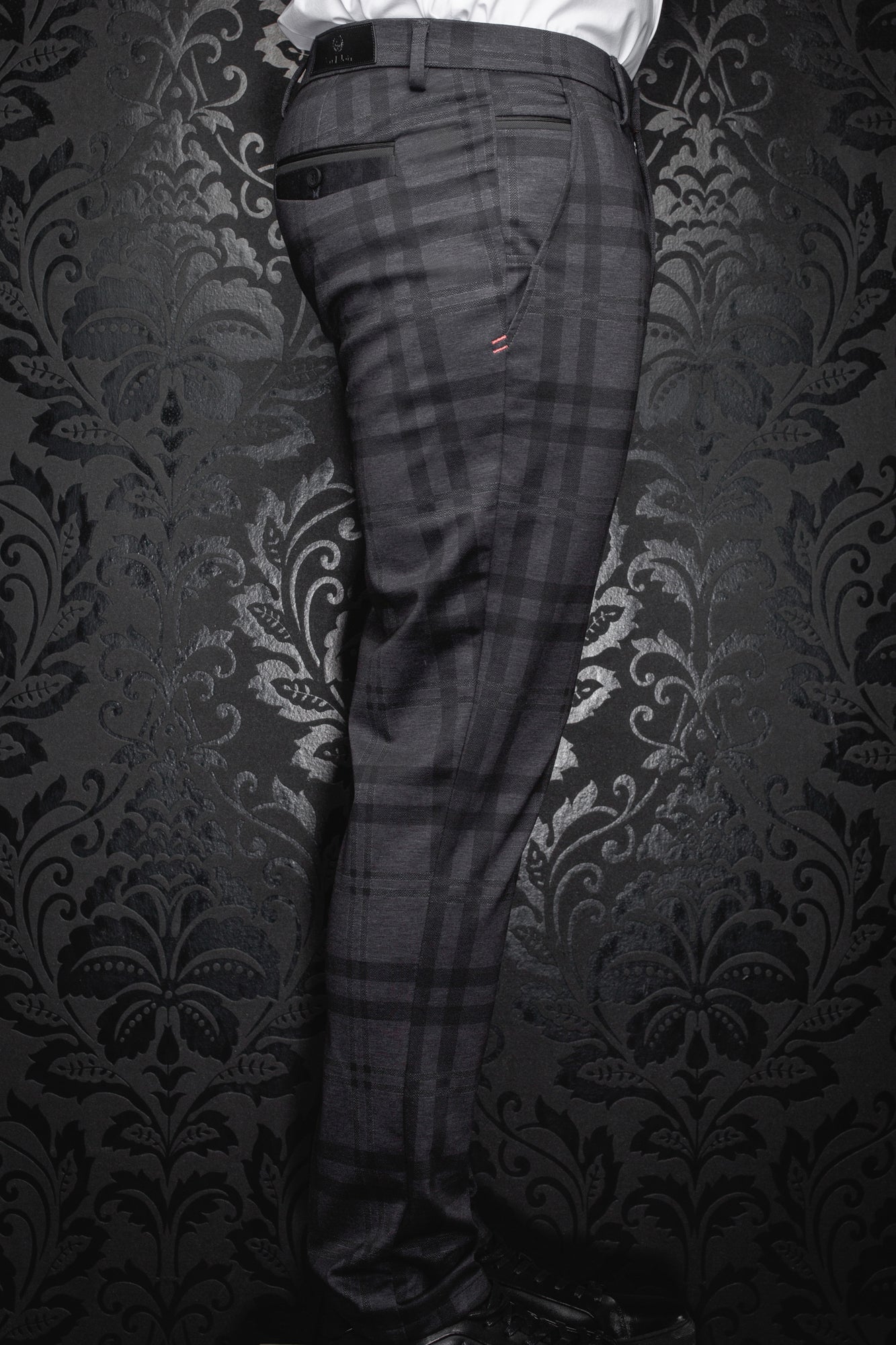 Pantalon pour homme par Au Noir | BERETTA-SELLECK Noir | Boutique Vvög, inventaire complet de la marque Au Noir