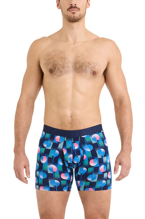 Sous-vêtement marine imprimé avec large bande SAXX ton sur ton pour homme, vue avant sur mannequin
