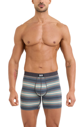 Sous-vêtement ajusté rayé sarcelle avec ceinture noire SAXX et coutures devant pour homme, vue avant