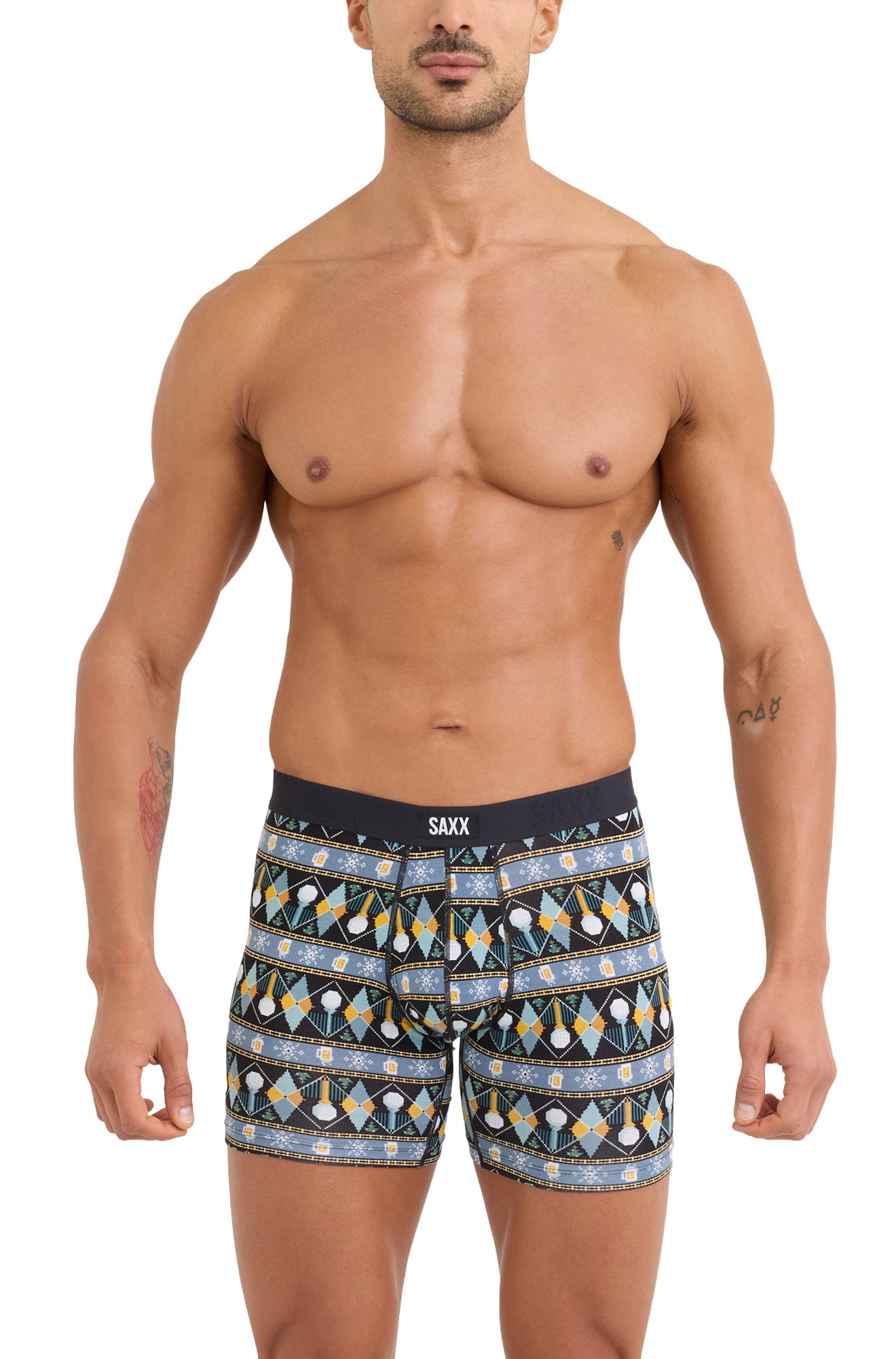 Sous-vêtement d'hiver noir à motifs avec taille SAXX et jambes longues pour homme, vue de face sur modèle