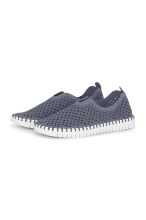 Souliers pour femme par Ilse Jacobsen | TULIP139 Gris Bleu | Boutique Vvög, vêtements mode pour homme et femme