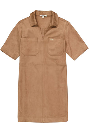 Robe mini manches courtes brune camel en faux suède avec poches poitrine pour femme par Garcia, vue à plat de face