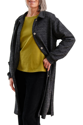 Rien ne se perd, tout se crée women's angled view of charcoal ribbed long jacket with open front, side view