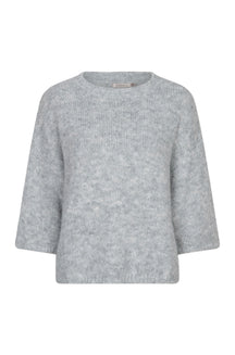 Tricot tricoté gris pâle à encolure ronde et manches trois quarts larges pour femme par Esqualo, vue de face