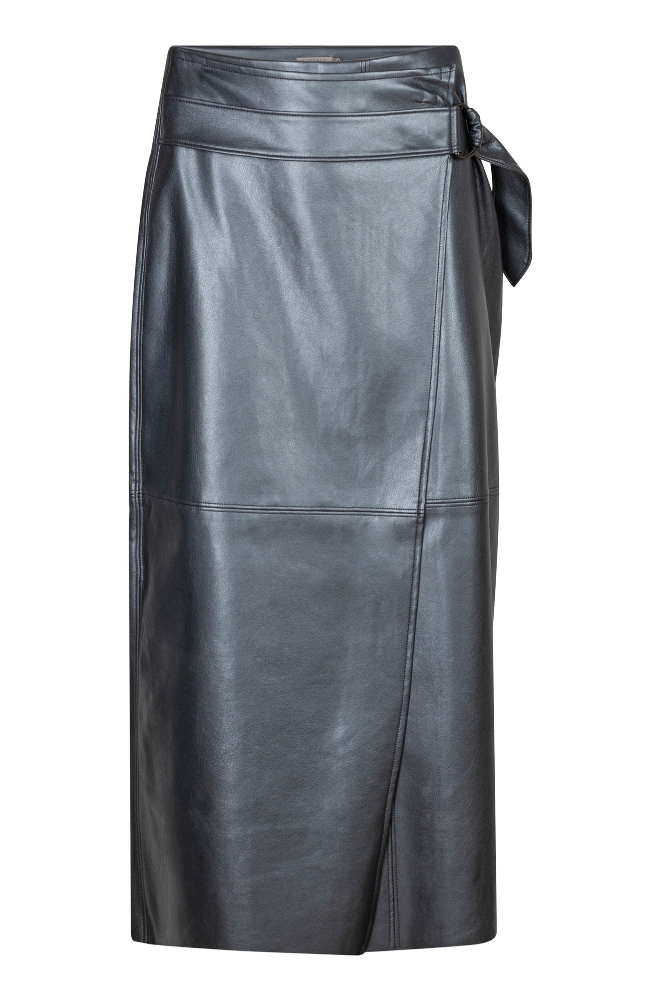 Jupe midi noire effet cuir, vue avant avec taille ceinturée, anneau en D et pan portefeuille pour femme par Esqualo