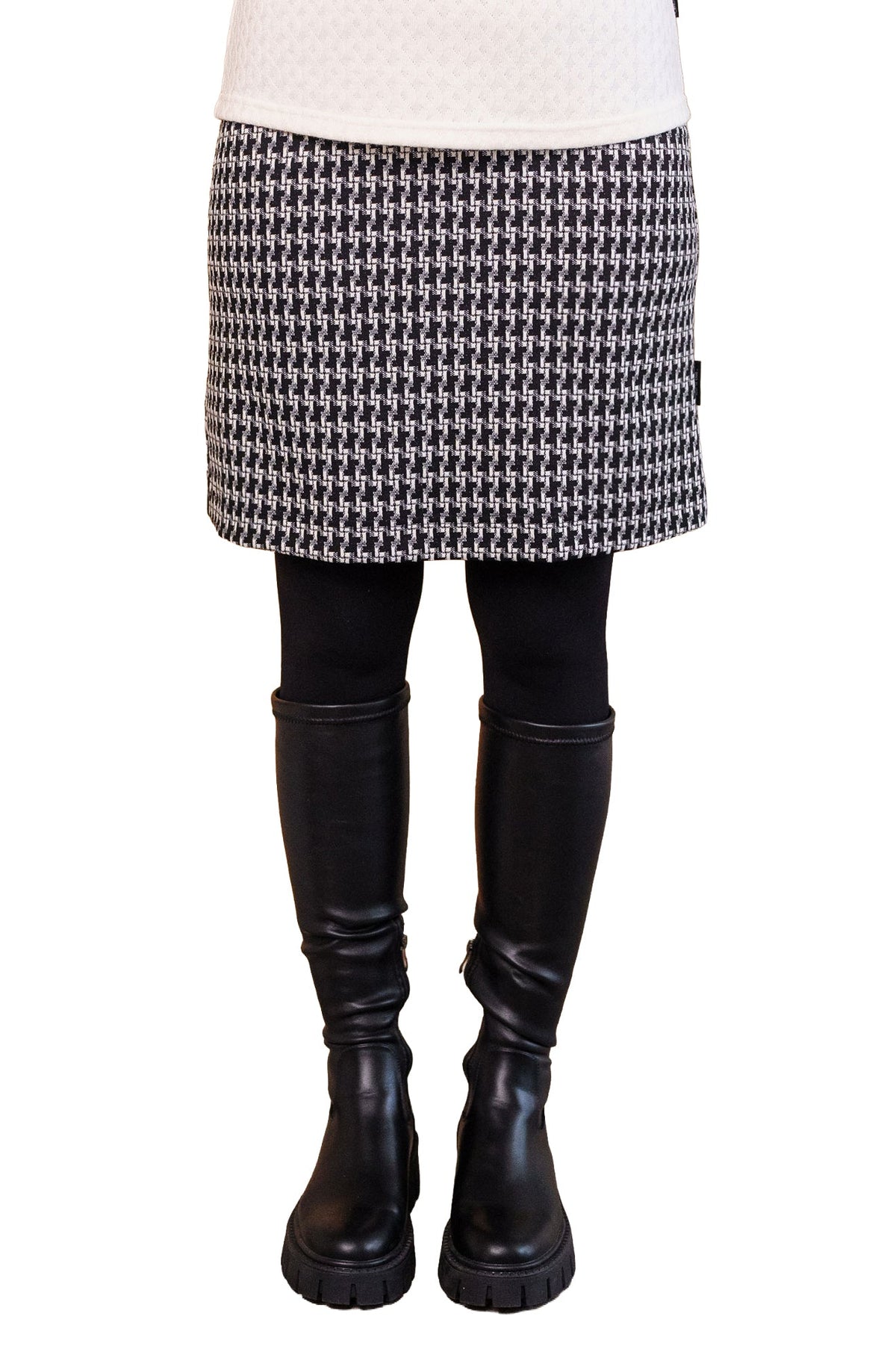 Jupe pour femme par Rien ne se perd, tout se crée | Meleze Noir et blanc | Boutique Vvög, vêtements mode pour homme et femme