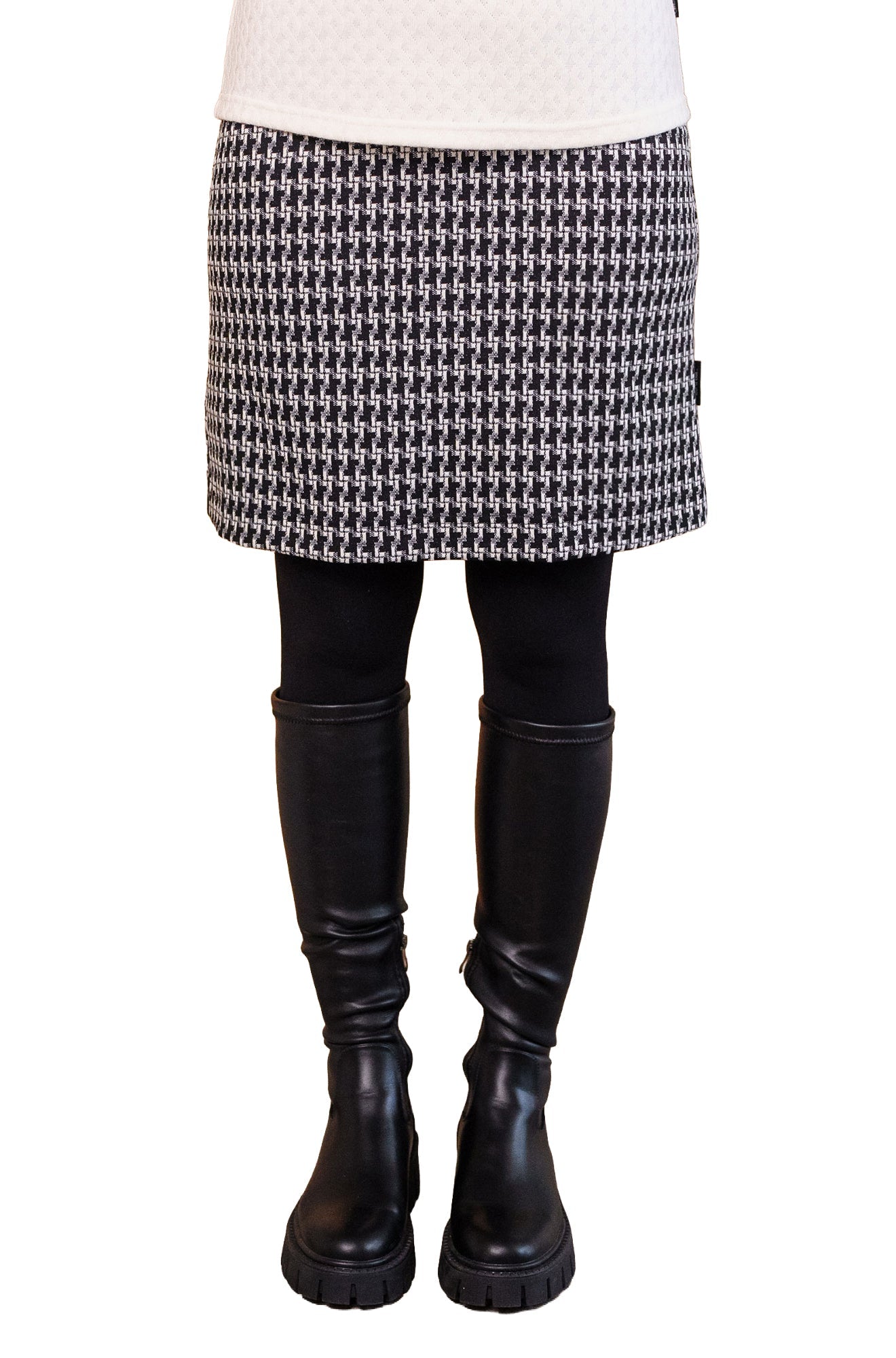 Jupe pour femme par Rien ne se perd, tout se crée | Meleze Noir et blanc | Boutique Vvög, vêtements mode pour homme et femme