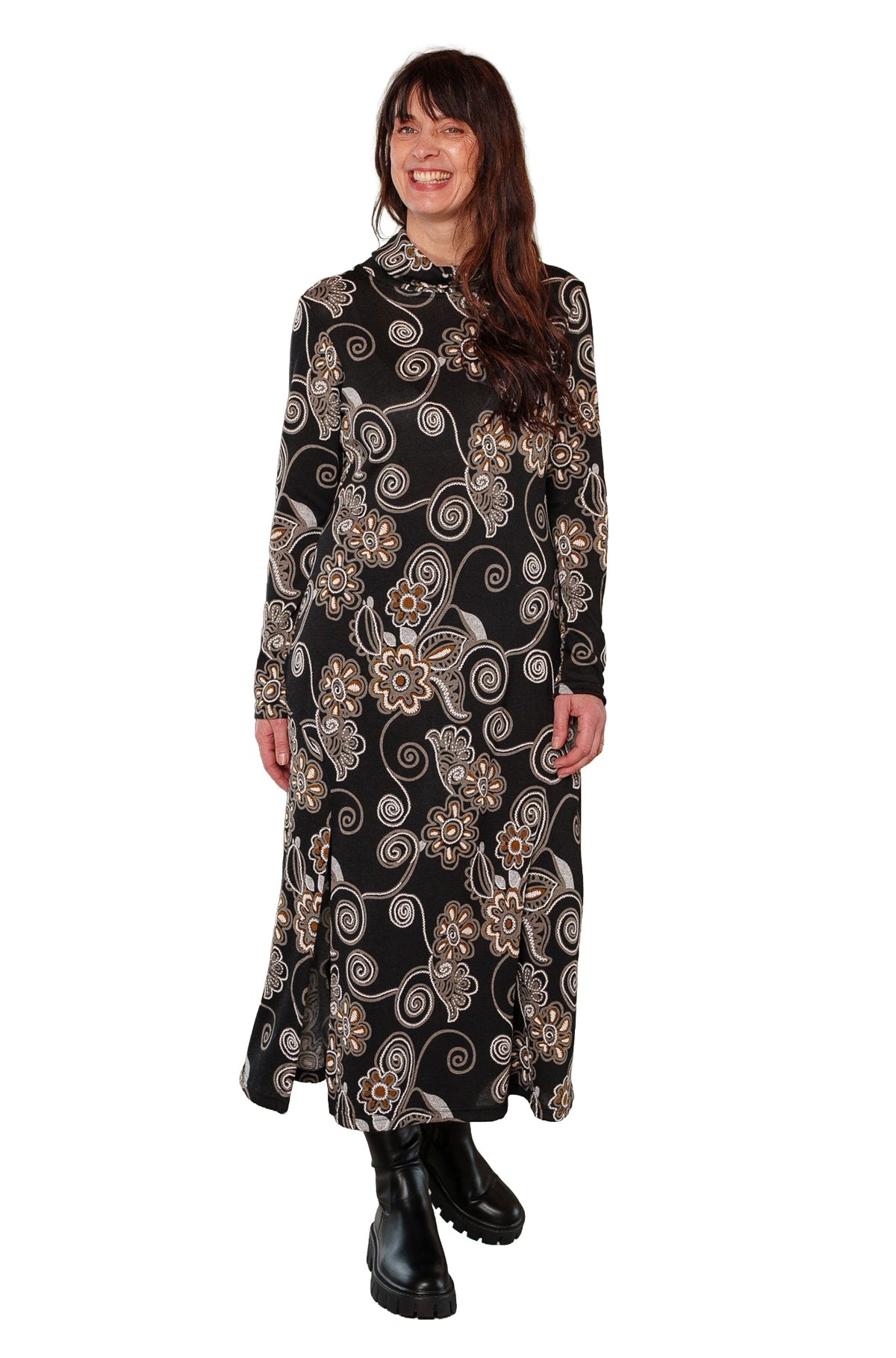Robe pour femme par Rien ne se perd, tout se crée | Ber Noir et cognac | Boutique Vvög, vêtements mode pour homme et femme