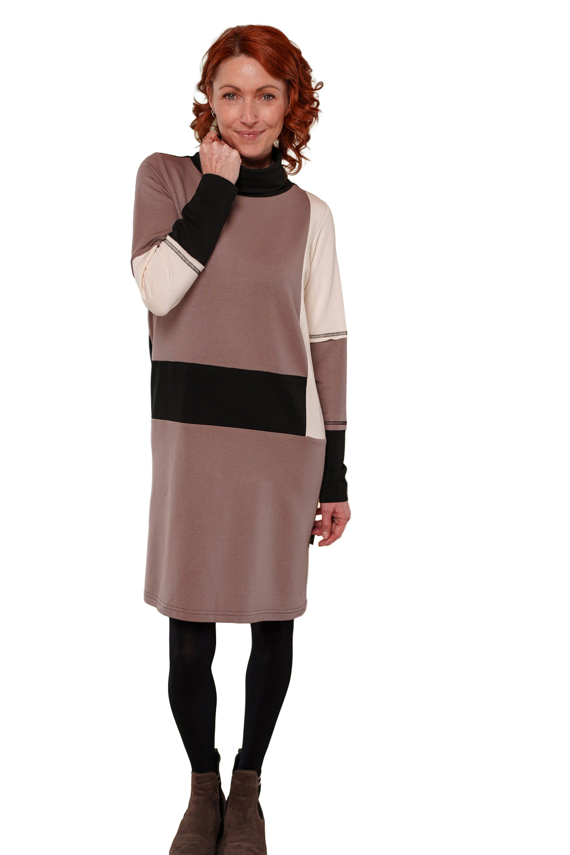 Robe pour femme par Rien ne se perd, tout se crée | Viorne Taupe | Boutique Vvög, vêtements mode pour homme et femme