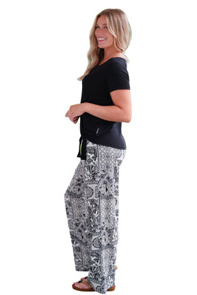 Palazo pour femme par Rien ne se perd, tout se crée | Mango Noir Et Ivoire | Boutique Vvög, vêtements mode pour homme et femme