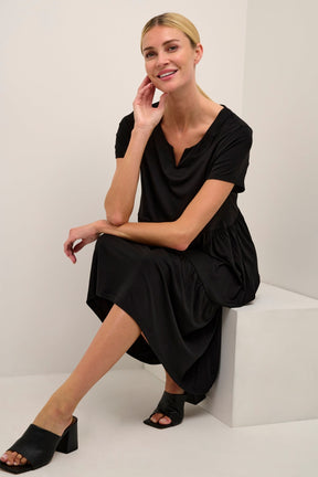 Robe pour femme par Kaffe | 10504657/Petra 50600-BLACK DEEP | Boutique Vvög, vêtements mode pour homme et femme