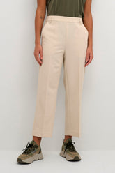 Pantalon pour femme par Kaffe | 10506127/Sakura 110105-WHITE | Boutique Vvög, vêtements mode pour homme et femme