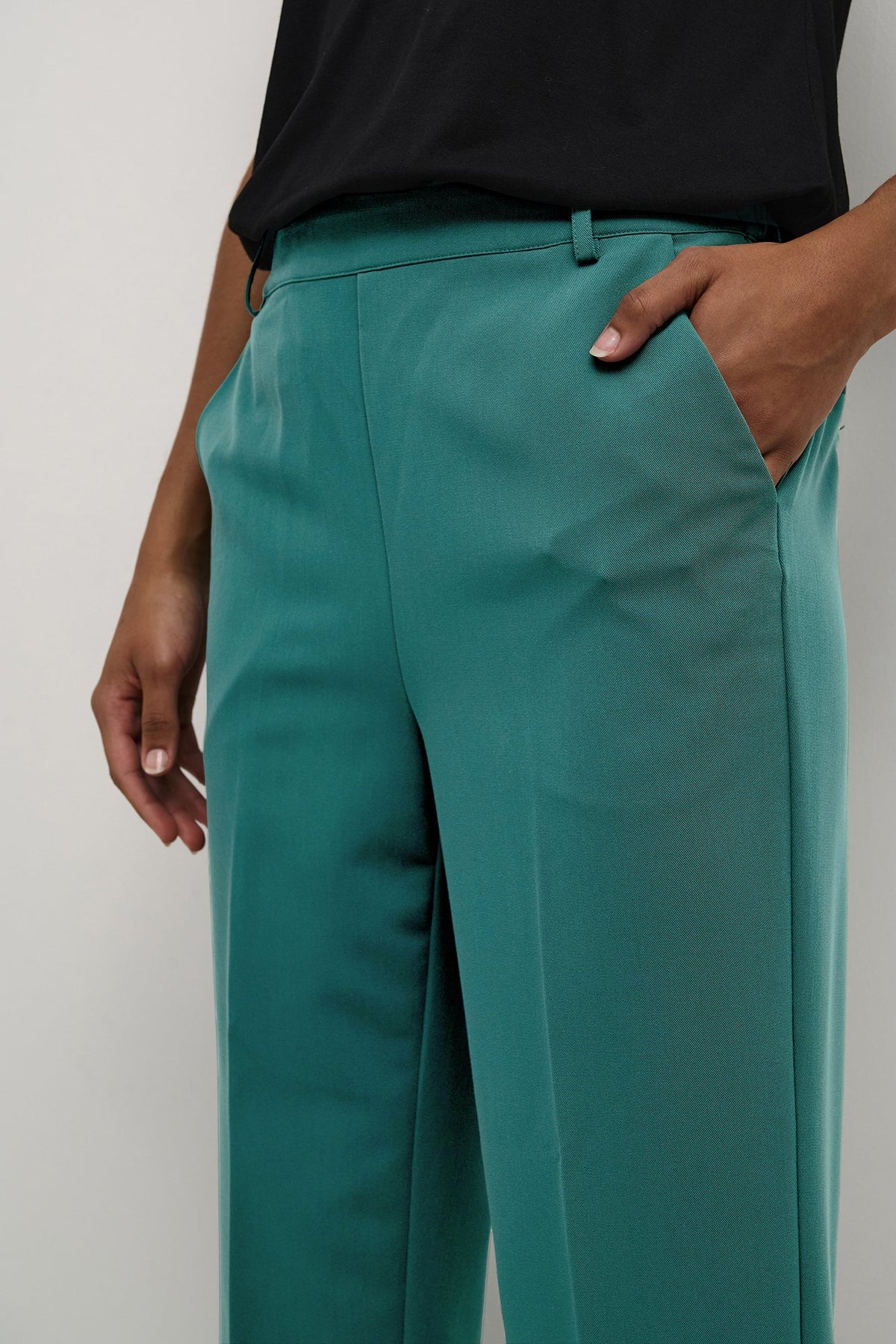 Pantalon 7/8 pour femme par Kaffe | 10506127/Sakura 195421-AVENTURINE | Boutique Vvög, vêtements mode pour homme et femme