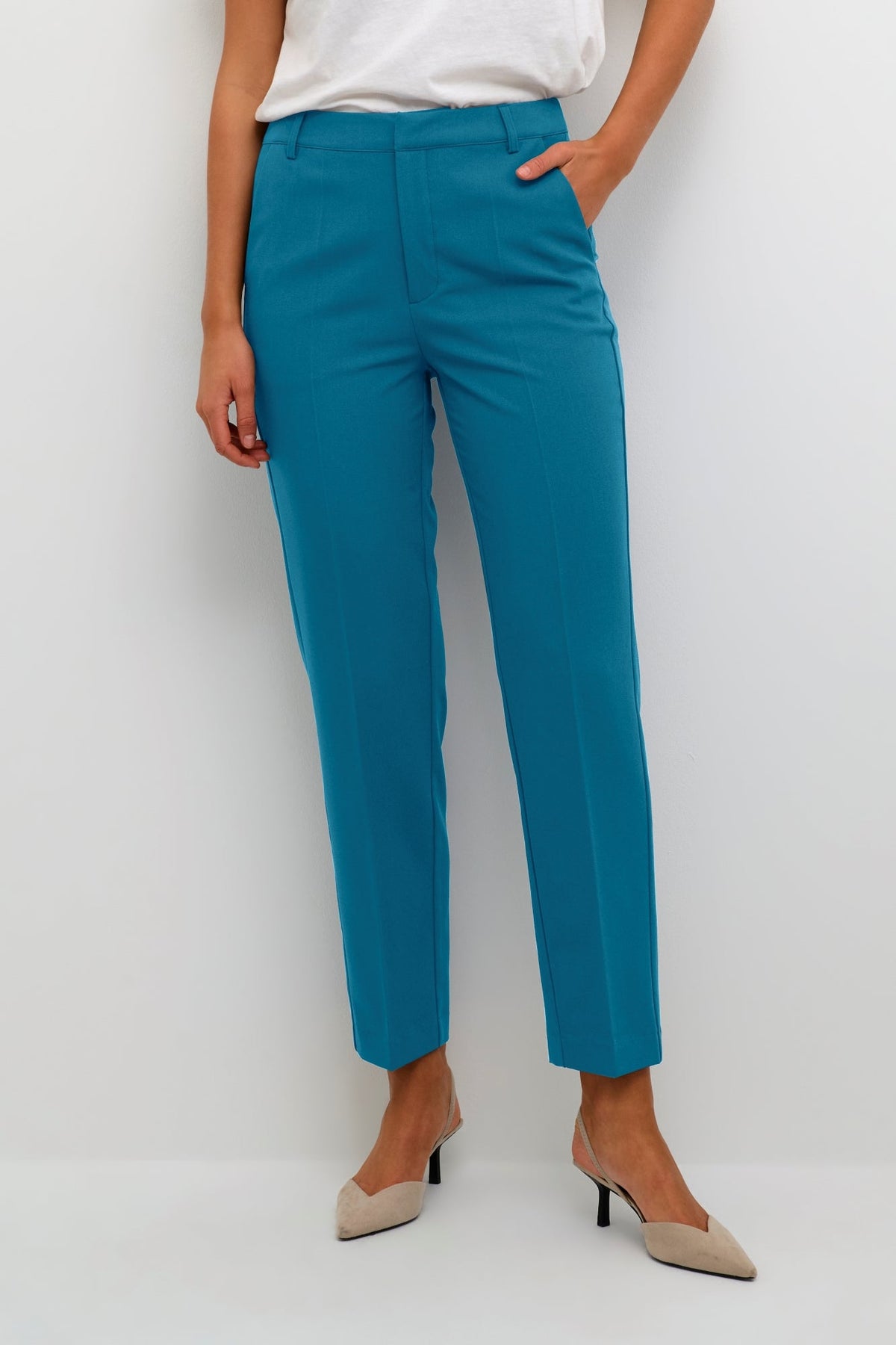 Pantalon pour femme par Kaffe | 10507770/Sakura 194324-LEGION BLUE | Boutique Vvög, vêtements mode pour homme et femme