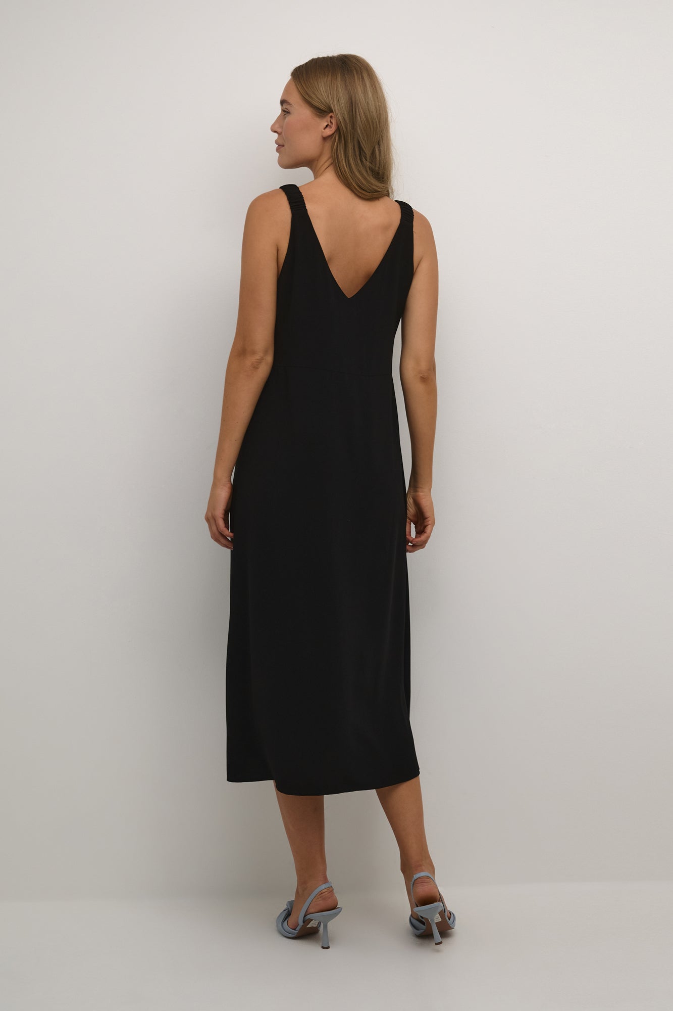 Robe pour femme par Kaffe | 10508386 Noir Profond | Boutique Vvög, vêtements mode pour homme et femme