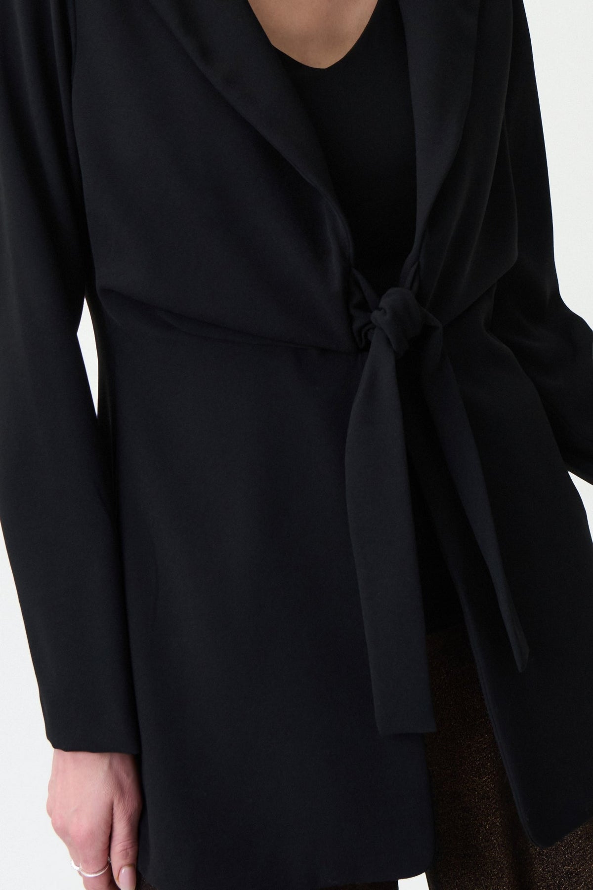 Veston pour femme par Joseph Ribkoff | 224157 BLACK | Boutique Vvög, vêtements mode pour homme et femme