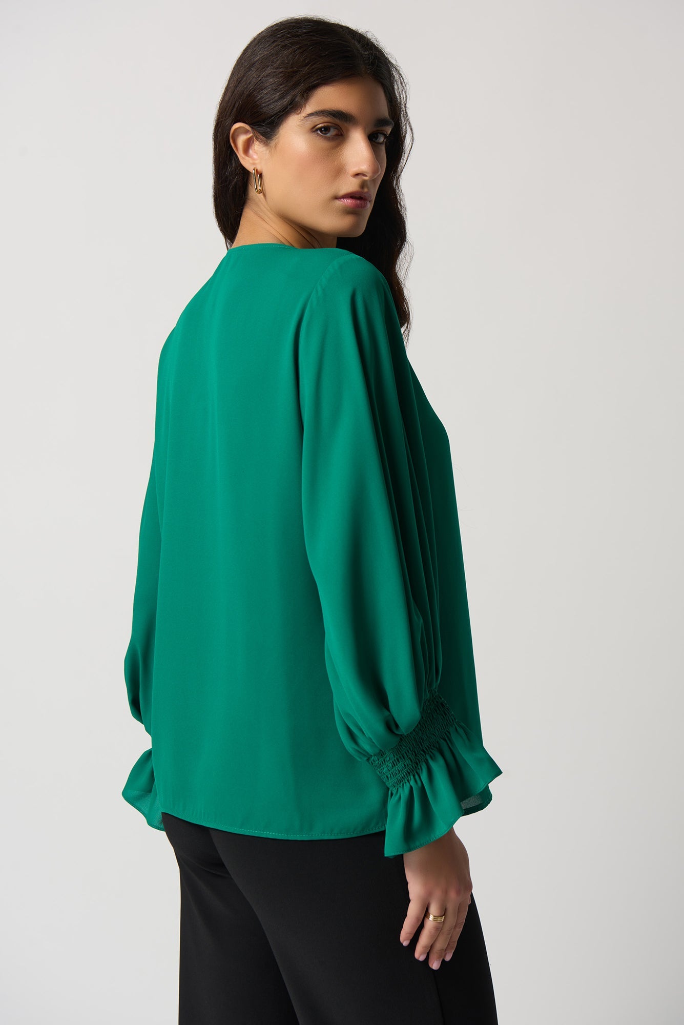 Blouse pour femme par Joseph Ribkoff | 233200 Kelly Green | Boutique Vvög, vêtements mode pour homme et femme