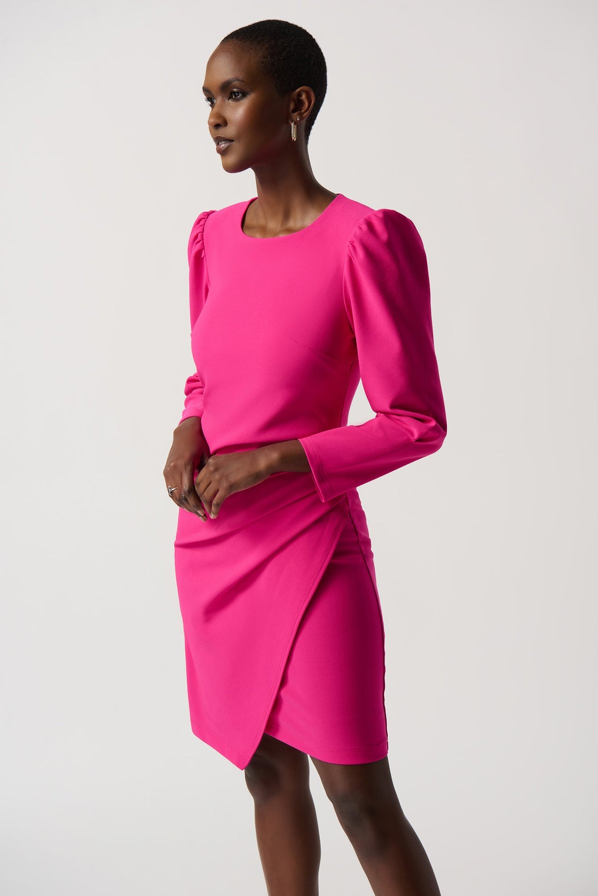 Robe pour femme par Joseph Ribkoff | 234025 Shocking Pink | Boutique Vvög, vêtements mode pour homme et femme