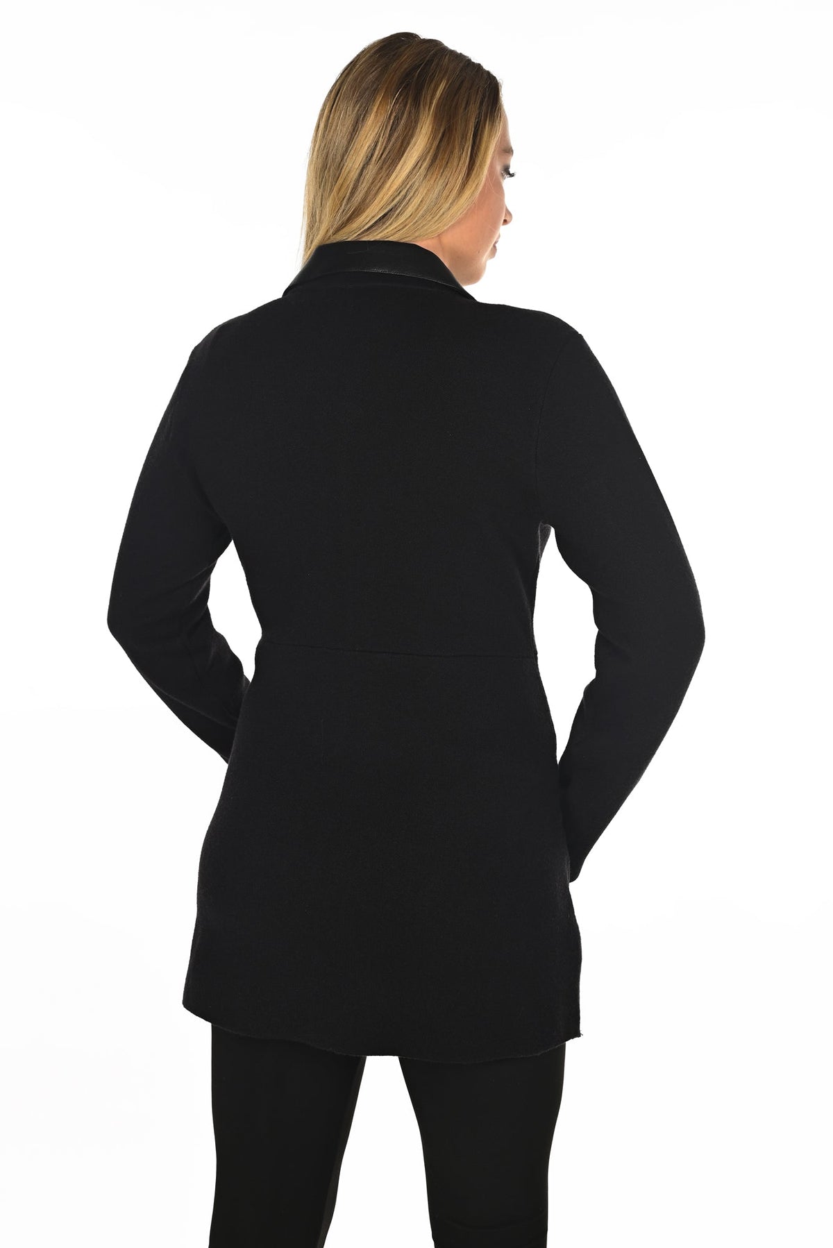 Vest en tricot pour femme par Frank Lyman | 234138U BLACK | Boutique Vvög, vêtements mode pour homme et femme