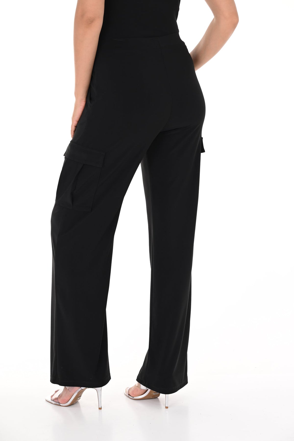 Pantalon pour femme par Frank Lyman | 246001 BLACK | Boutique Vvög, vêtements mode pour homme et femme