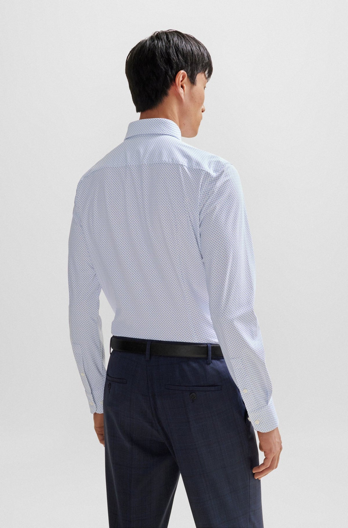 Chemise habillée pour homme par HUGO BOSS | 50508738 Bleu/450-LIGHT/PASTEL BLUE | Boutique Vvög, vêtements mode pour homme et femme