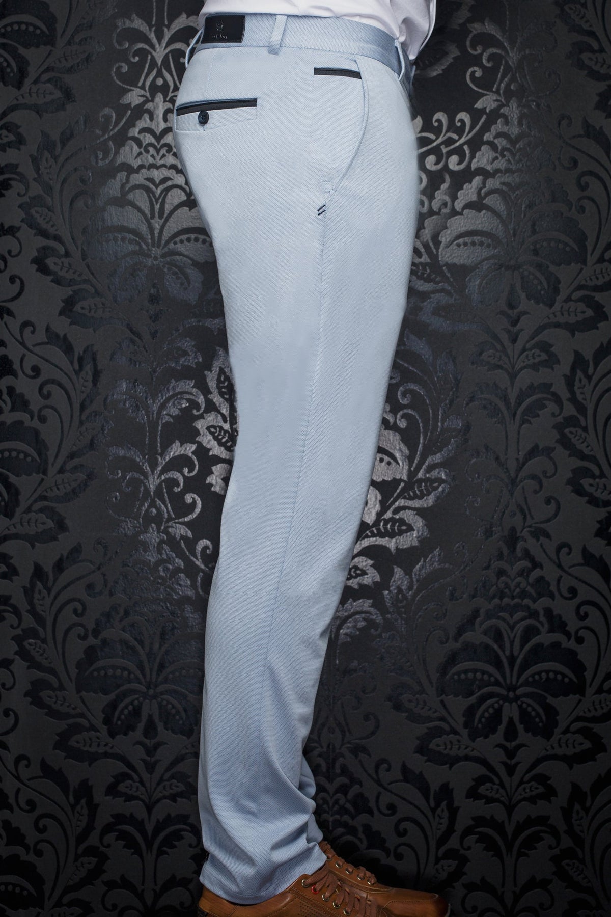 Pantalon pour homme par Au Noir | BERETTA-RYAN Bleu Clair | Boutique Vvög, inventaire complet de la marque Au Noir