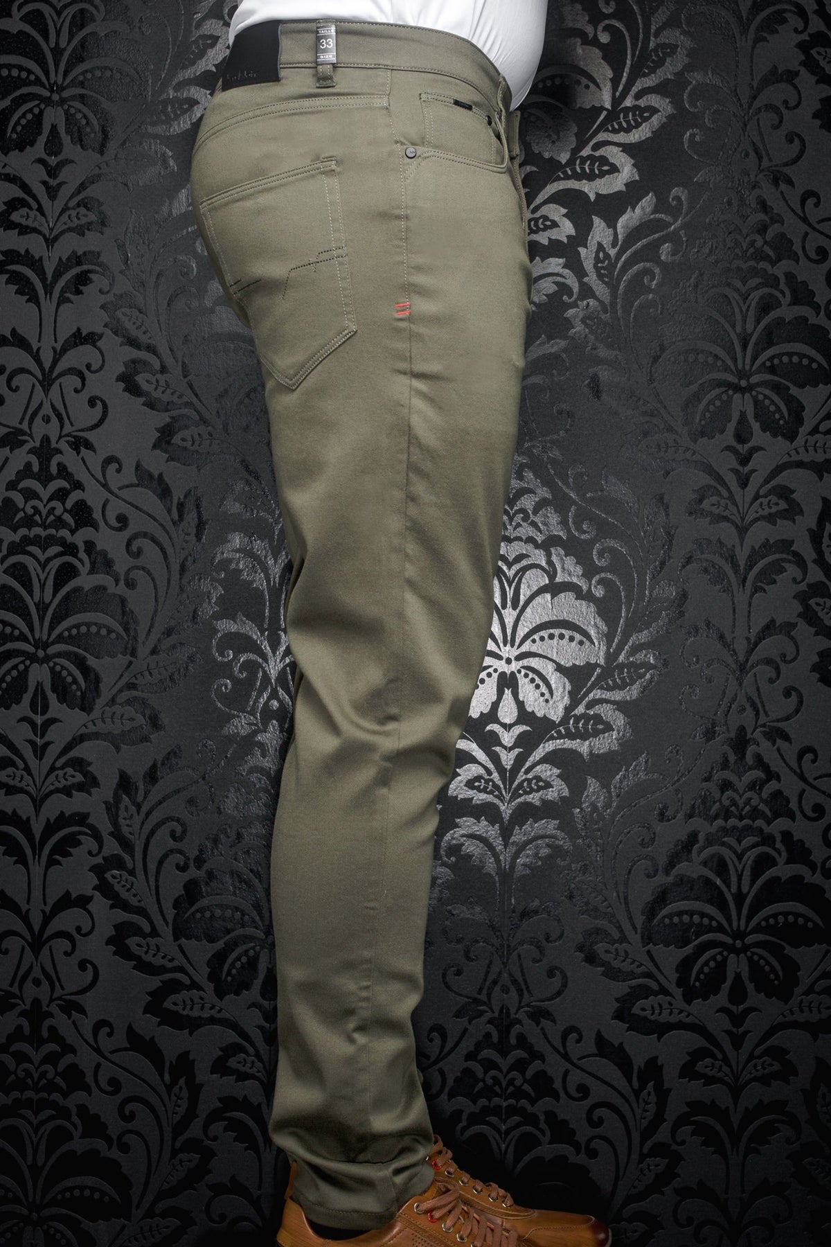 Jeans pour homme par Au Noir | JOHNNY-SKC Olive | Boutique Vvög, inventaire complet de la marque Au Noir