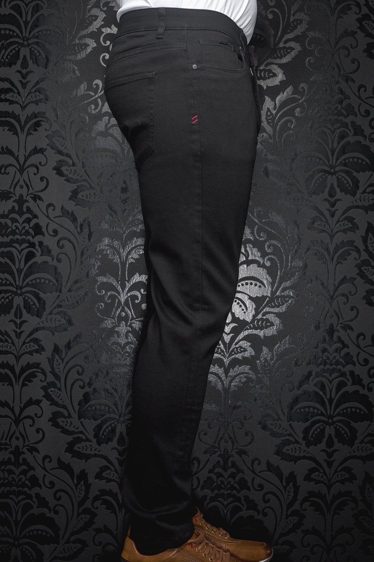Jeans pour homme par Au Noir | JOHNNY-SRD Noir Pur | Boutique Vvög, inventaire complet de la marque Au Noir