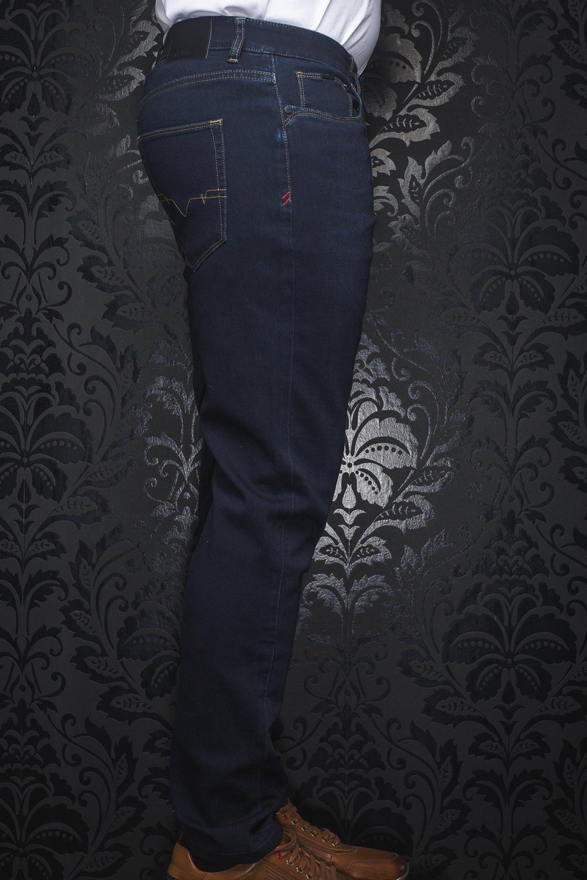 Jeans pour homme par Au Noir | JOHNNY-SRD Tokyo | Boutique Vvög, inventaire complet de la marque Au Noir