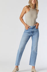 Jeans pour femme par Mavi Jeans | Barcelona/101047 80428 Lt Brushed Organic B | Boutique Vvög, vêtements mode pour homme et femme