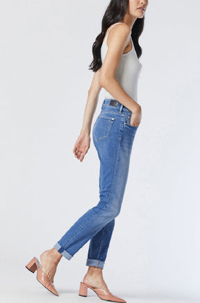 Jeans pour femme par Mavi Jeans | Kathleen/M101114-80139 Bleu Moyen/Mid Blue Feather Blue | Boutique Vvög, vêtements mode pour femme et femme