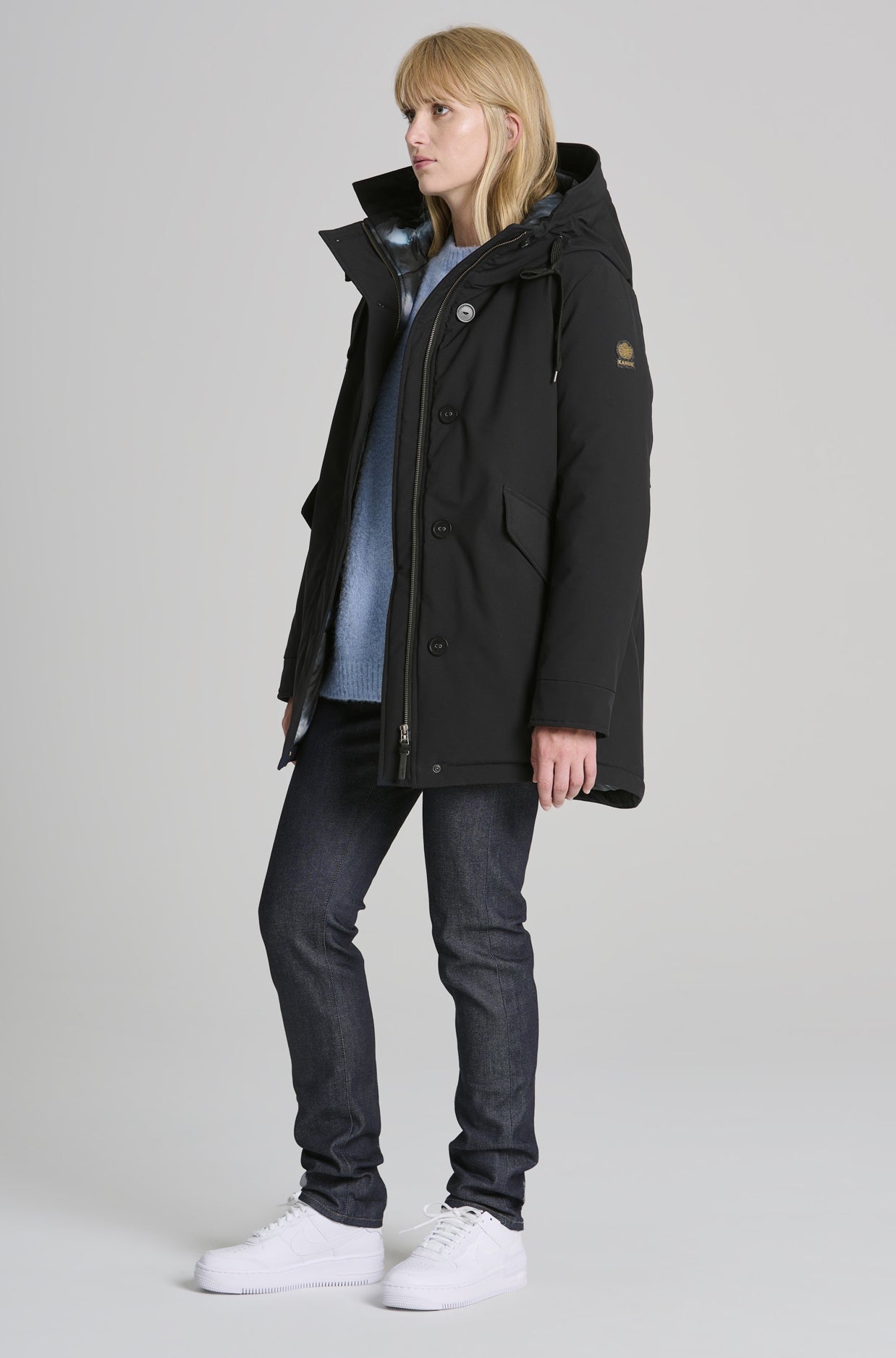 Manteau d'hiver pour femme par Kanuk | Wallen Noir Jais | Boutique Vvög, vêtements mode pour homme & femmes